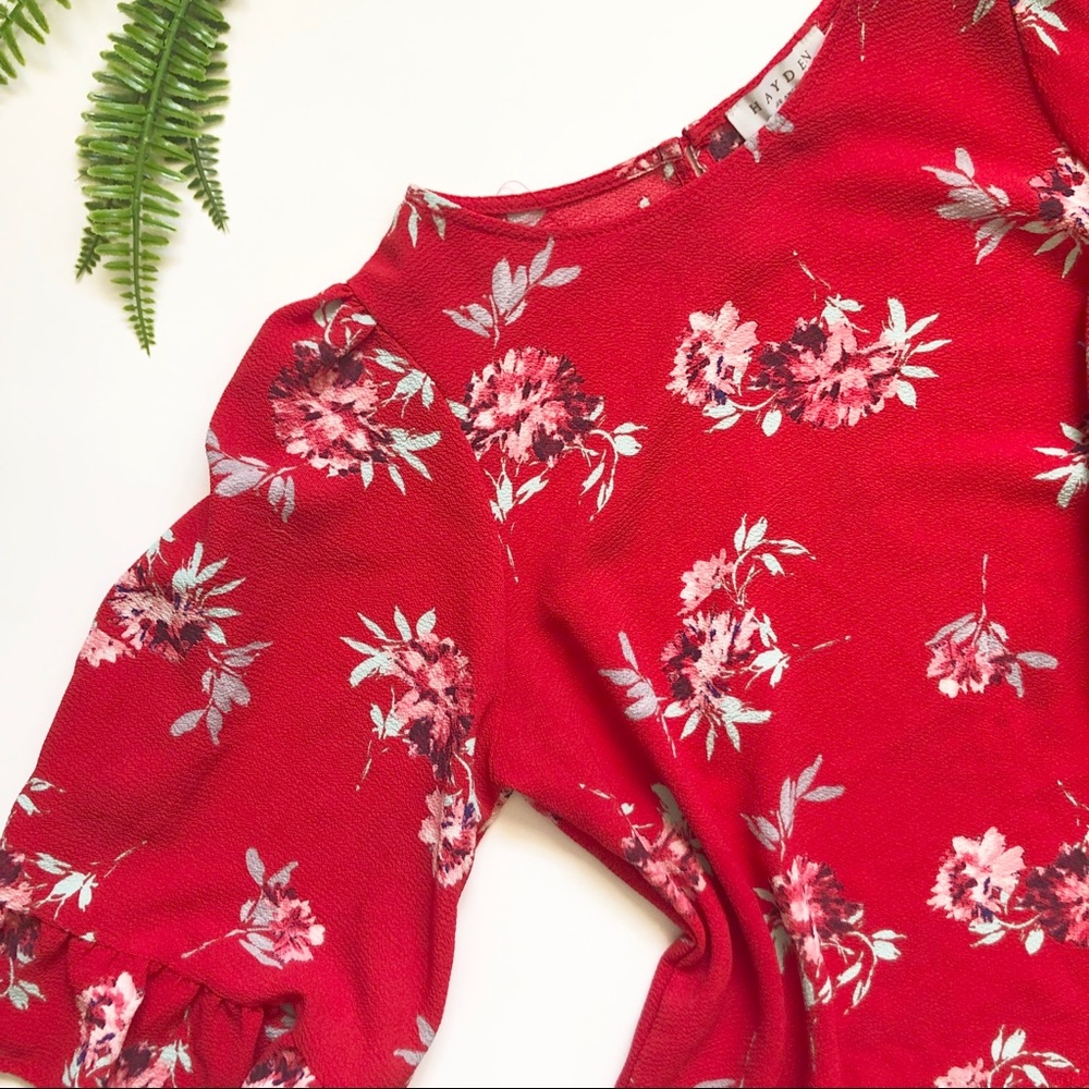 Hayden Floral Blouse w Bell Sleeves
